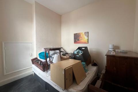 2 bedroom flat for sale, Flat 1, 440 Chester Road North, Sutton Coldfield, B73 6RG