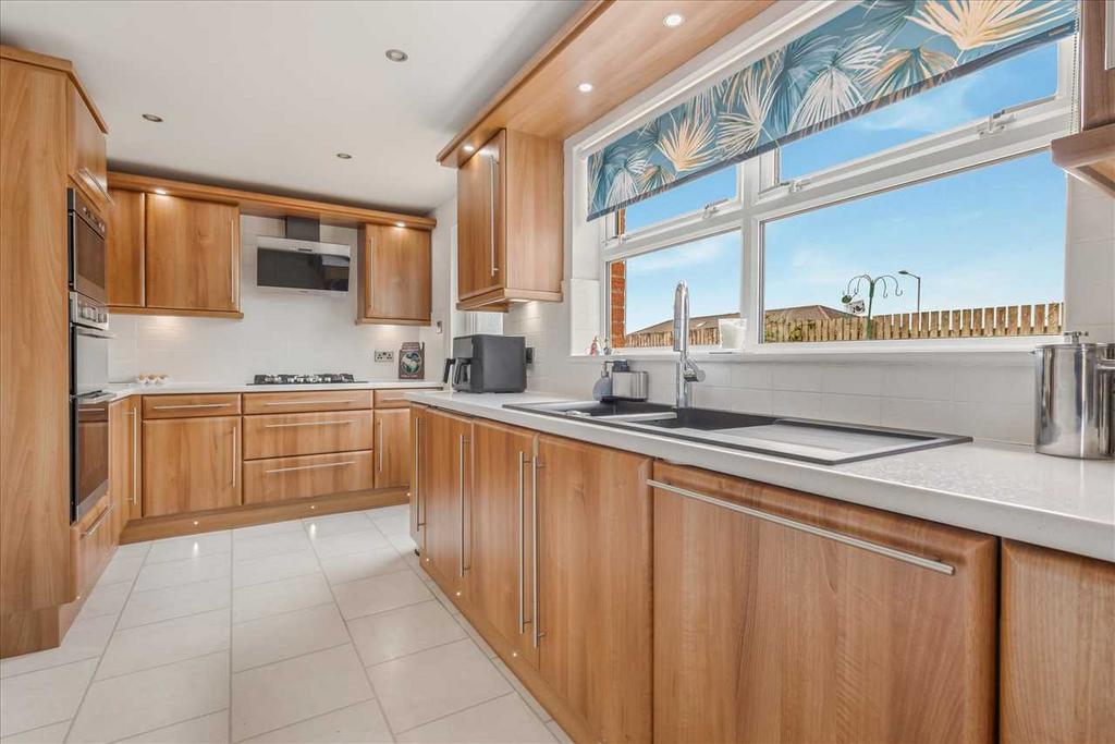Kitchen (2)