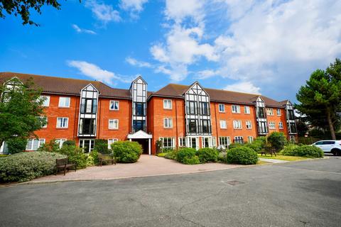 1 bedroom apartment for sale, Ashdown Court, Cromer, NR27
