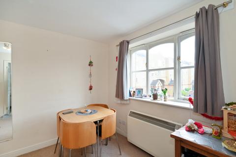 56 Wheat Sheaf Close, London, E14 9UU