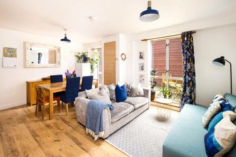 2 bedroom flat to rent, Portunus Building, 6 Gernon Road, Bow, London, E3