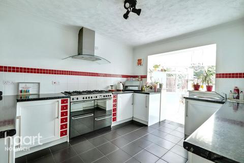 undefined, North Walsham Road, Norwich