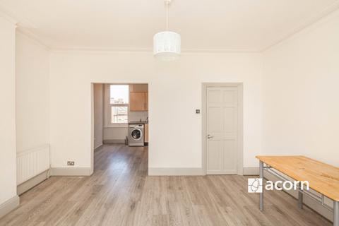 2 bedroom flat to rent, Knights Hill West Norwood SE27