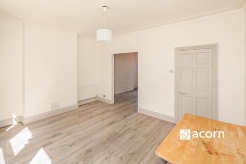 2 bedroom flat to rent, Knights Hill West Norwood SE27