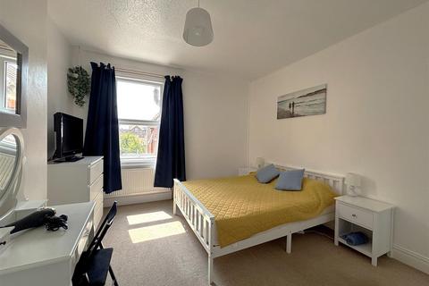 2 bedroom flat for sale, 52 Quantock Road, Weston-Super-Mare BS23