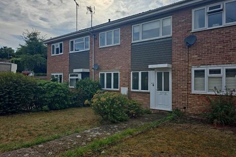 3 bedroom terraced house to rent, Primrose Close, Reading RG8
