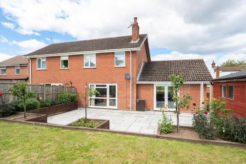 undefined, Thrigby Road, Filby