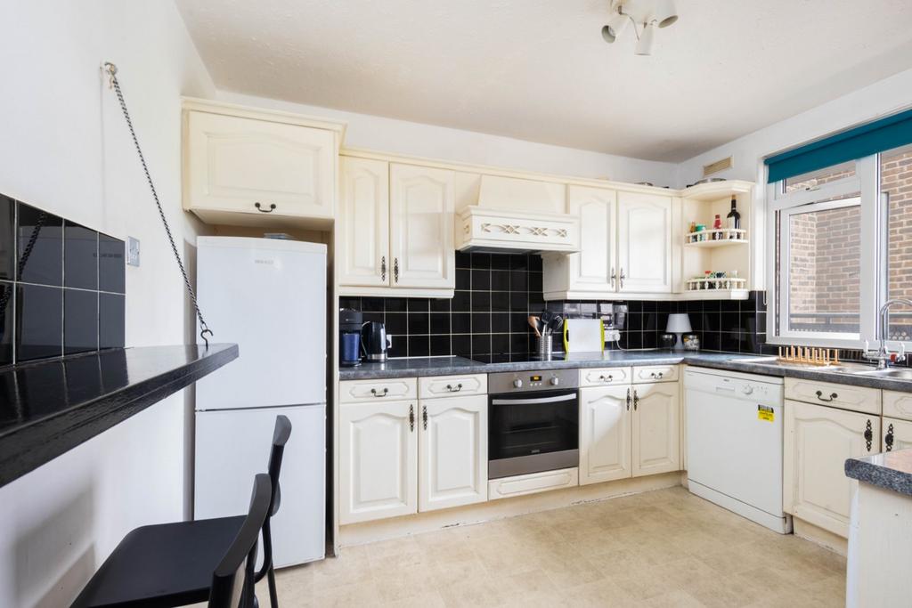 Apartment in London - More