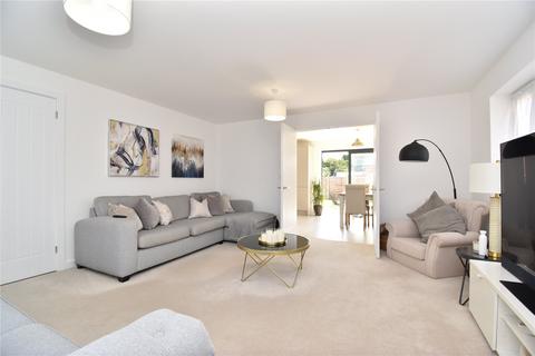 3 bedroom detached house to rent, Rosa Road, Elmstead, Colchester, CO7