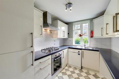 1 bedroom apartment for sale, North Street, London