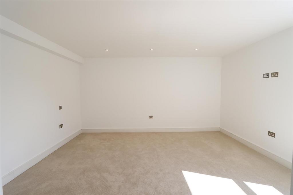 Ground floor bedroom edit 1 .jpg