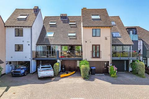Bridge Street, Christchurch, BH23