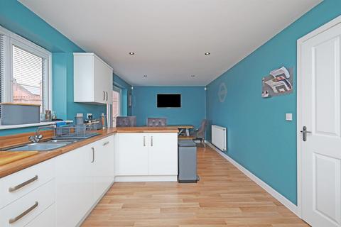 5 bedroom detached house for sale, Nightingale Road, PE20