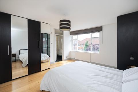 2 bedroom flat for sale, Raymond Road, London, SW19
