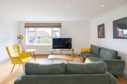 66 Raymond Road, London, SW19 4AL