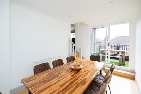 66 Raymond Road, London, SW19 4AL
