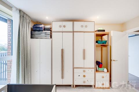 2 bedroom apartment for sale, Beresford Avenue, Wembley, HA0 1BE
