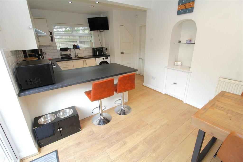 Kitchen4.JPG
