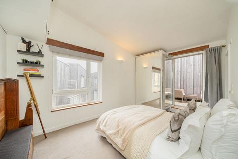 3 bedroom terraced house for sale, High Street, London NW10