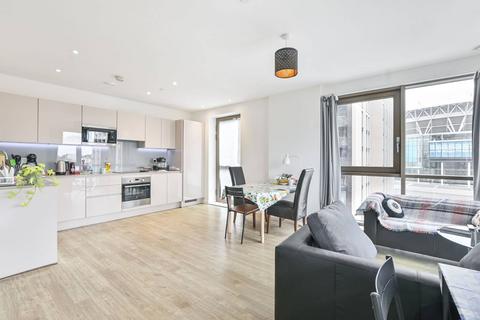 3 bedroom flat to rent, Marathon House, Wembley Park, Wembley, HA9