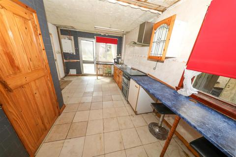 15 Adrian Road, Glenrothes, KY7 4LP