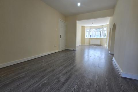 undefined, Mitcham CR4
