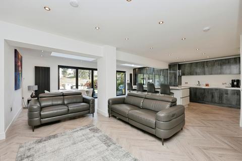 5 bedroom detached house for sale, Crinan Place, Dunfermline KY11