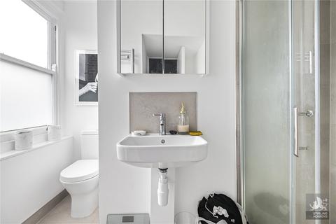Studio to rent, Finchley Road, London, NW3