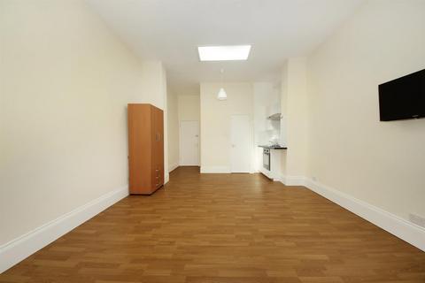 undefined, Uxbridge Road, W3