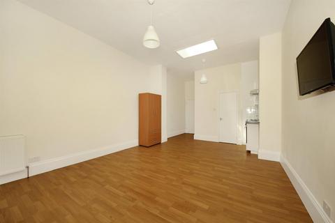 undefined, Uxbridge Road, W3