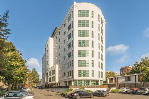 Aitman Drive, Brentford TW8