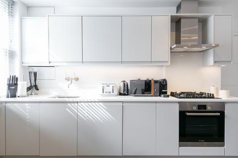 1 bedroom apartment to rent, Rathbone Place
