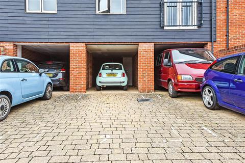 undefined, Hadleigh Close, Andover