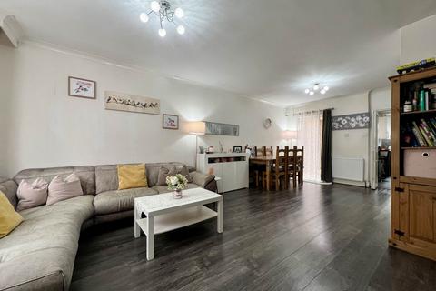 2 bedroom terraced house to rent, Olive Road, Plaistow, E13 9PU