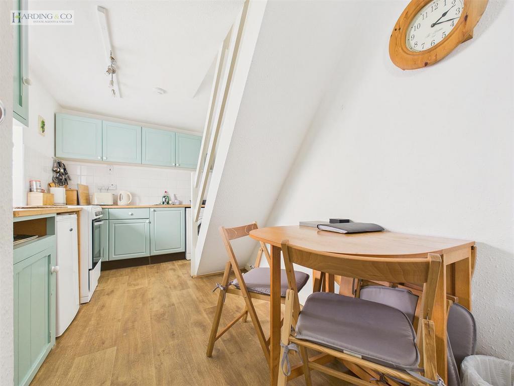 Kitchen .1