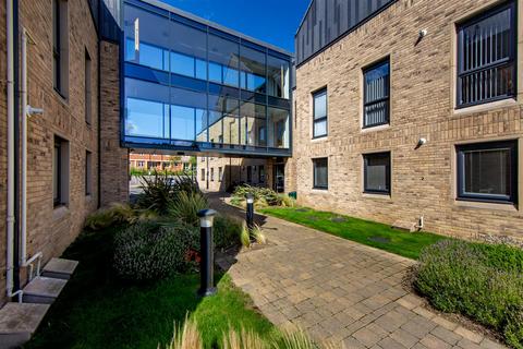2 bedroom apartment for sale, Hemingway Court, Newcastle Upon Tyne NE20