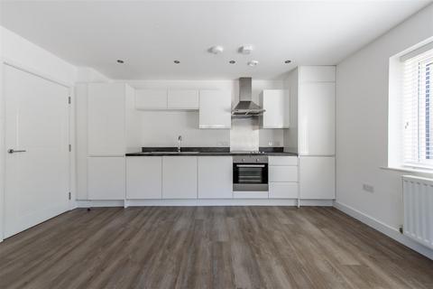 2 bedroom apartment for sale, Hemingway Court, Newcastle Upon Tyne NE20