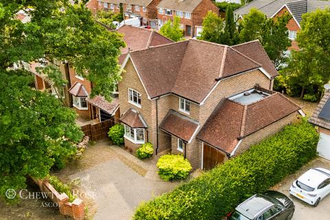 undefined, Nine Mile Ride, Wokingham