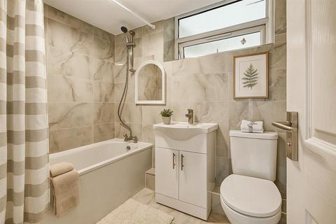 3 bedroom flat for sale, Bourne Terrace, W2