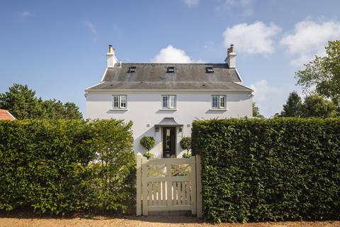 5 bedroom detached house for sale, La Ruette Du Coin Varin, St. Peter, Jersey