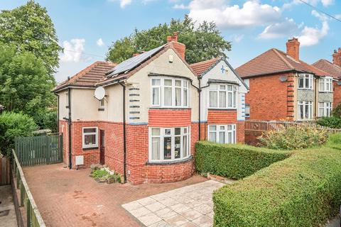 27 Roxholme Terrace, Leeds, LS7 4JH