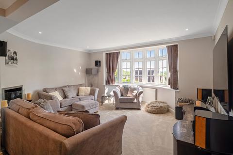 undefined, Hill Rise, Cuffley, EN6