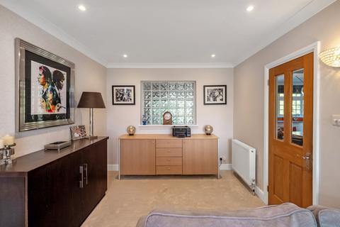 undefined, Hill Rise, Cuffley, EN6