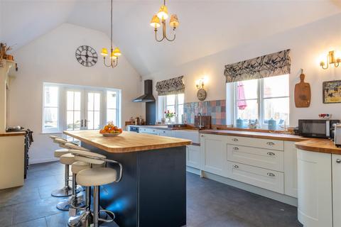 undefined, The White Hart, Bridge Street, Hadleigh