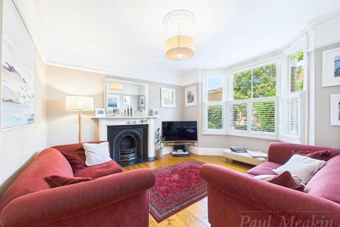 4 Lismore Road, South Croydon, CR2 7QA