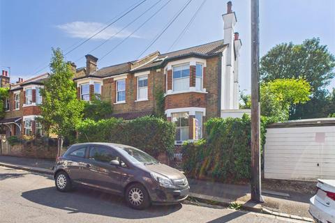4 Lismore Road, South Croydon, CR2 7QA