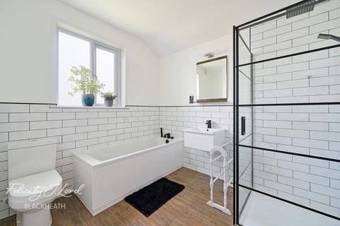 6 Kirk Lane, London, SE18 3AD