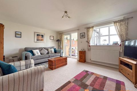 3 bedroom semi-detached house for sale, Elm Tree Rise, 5 NG22
