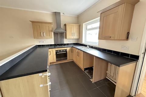 3 bedroom end of terrace house for sale, Goodman Street, Burton-On-Trent DE14