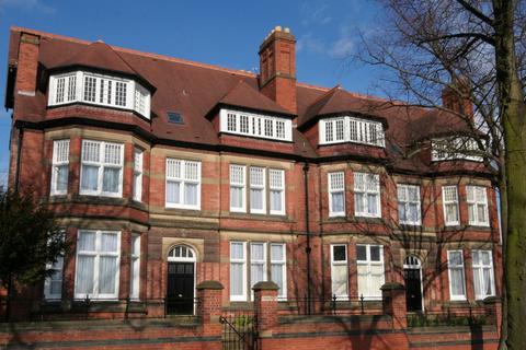 1 bedroom flat to rent, Glenfield Road, Leicester LE3